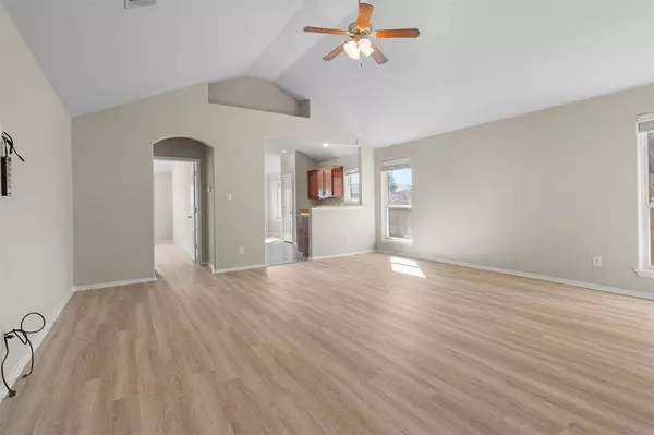 5817 Parkview Hills Lane, Fort Worth, TX 76179