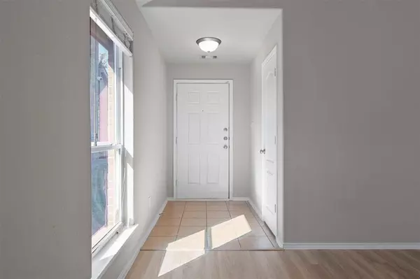 5817 Parkview Hills Lane, Fort Worth, TX 76179