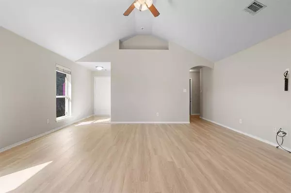 5817 Parkview Hills Lane, Fort Worth, TX 76179