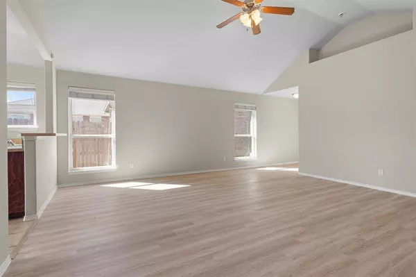 5817 Parkview Hills Lane, Fort Worth, TX 76179