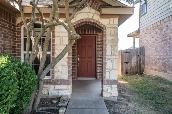 5817 Parkview Hills Lane, Fort Worth, TX 76179