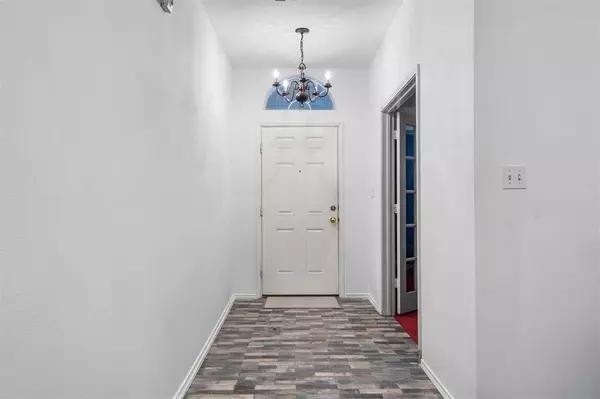 2713 Hilcroft Avenue, Denton, TX 76210