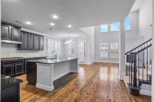 1320 Ponca Street, Carrollton, TX 75010