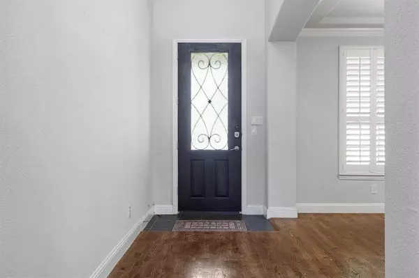 1320 Ponca Street, Carrollton, TX 75010