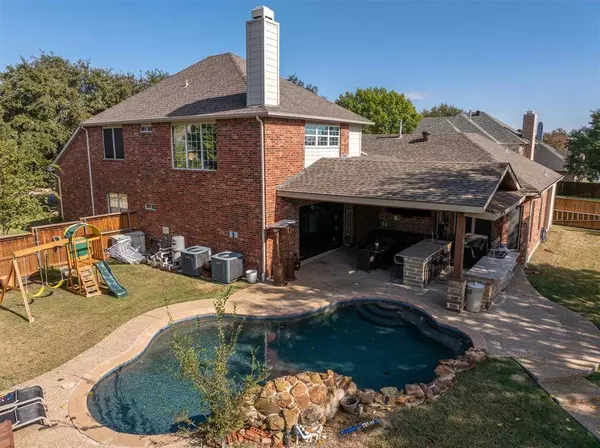 2325 Heather Ridge Drive, Flower Mound, TX 75028