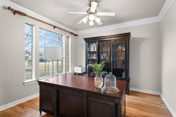 1131 Cahill Way, Shady Shores, TX 76208