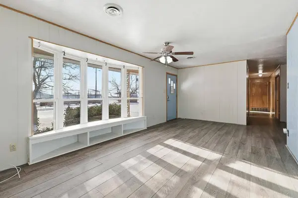 107 N 7th Street, Krum, TX 76249