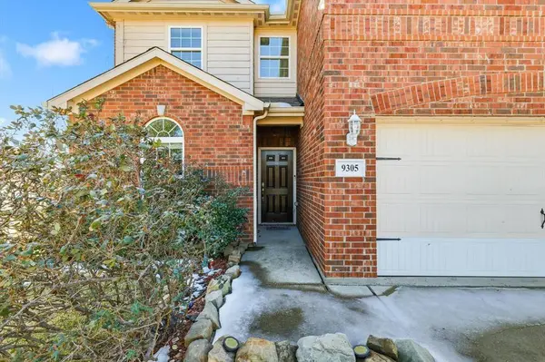 9305 Plum Court, Forney, TX 75126