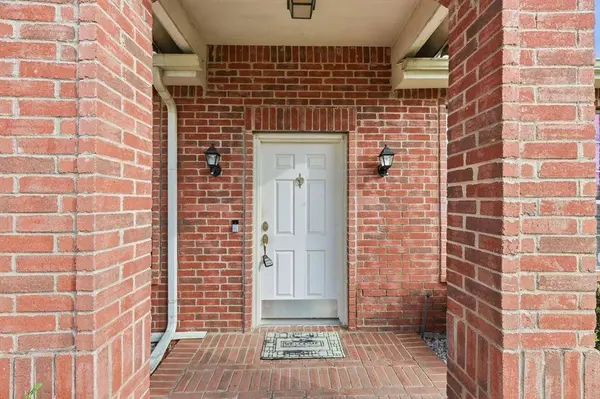 9212 Wellington Drive, Little Elm, TX 75068