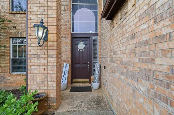 3027 Darlington Drive, Highland Village, TX 75077
