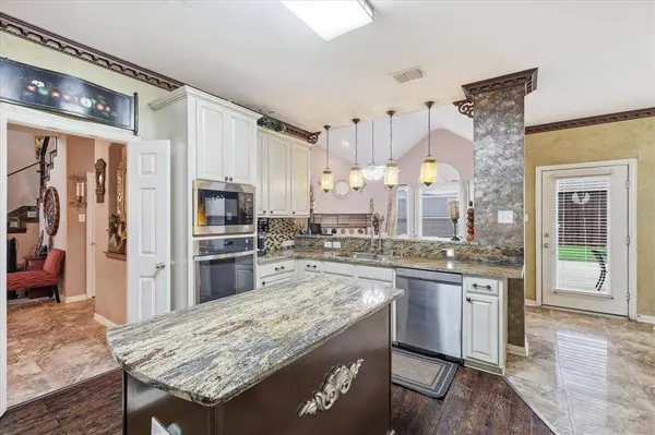 3027 Darlington Drive, Highland Village, TX 75077