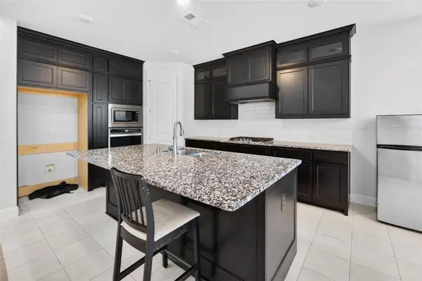 2604 Silver Leaf Drive, Northlake, TX 76226
