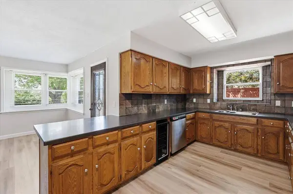 2625 Ramblewood Drive, Carrollton, TX 75006