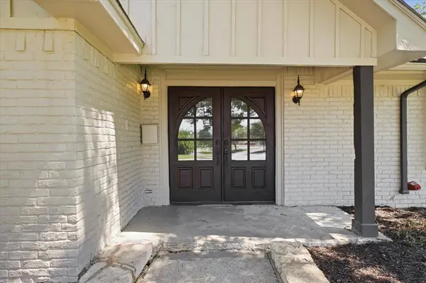 2625 Ramblewood Drive, Carrollton, TX 75006