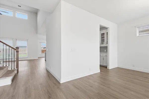 208 Lakewood Lane, Ponder, TX 76259