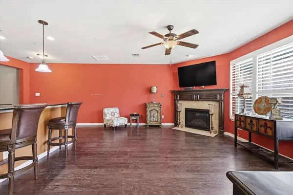 399 Dublin Street, Lewisville, TX 75067
