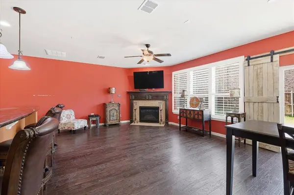 399 Dublin Street, Lewisville, TX 75067