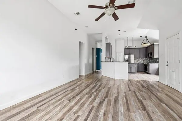 800 Tablerock Way, Lewisville, TX 75077