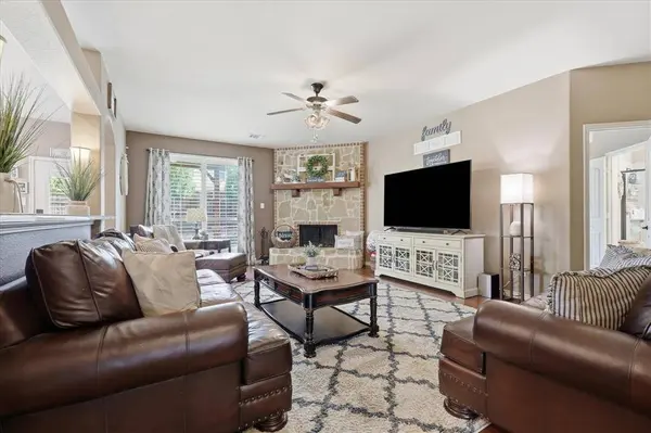 10512 Flat Creek Trail, Mckinney, TX 75072
