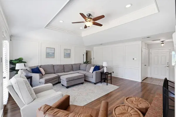 2401 Maverick Drive, Plano, TX 75074