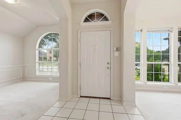 1229 Sam Dennis Drive, Lewisville, TX 75077