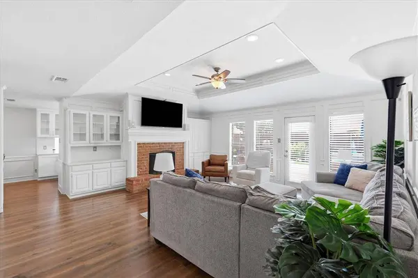 2401 Maverick Drive, Plano, TX 75074