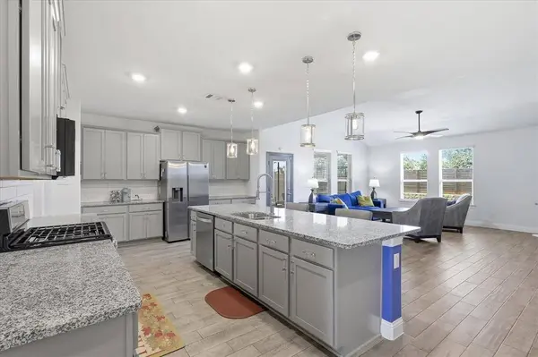 10421 Table Bluff Street, Aubrey, TX 76227
