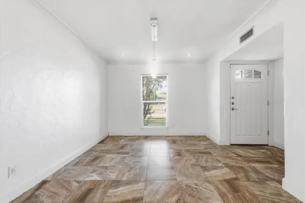 5552 N Colony Boulevard, The Colony, TX 75056