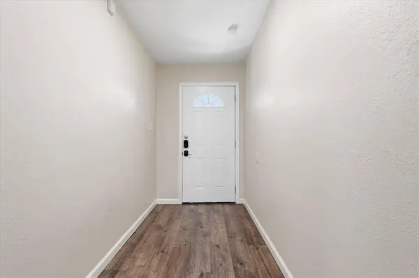 5561 Rutledge Drive, The Colony, TX 75056