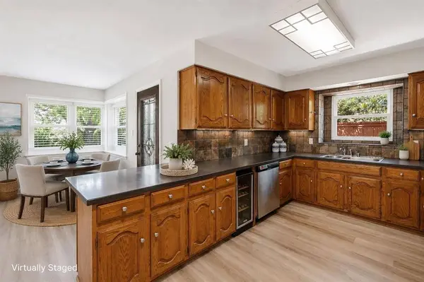 2625 Ramblewood Drive, Carrollton, TX 75006