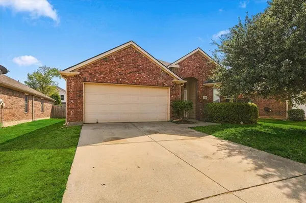 8716 Wagon Trail, Cross Roads, TX 76227