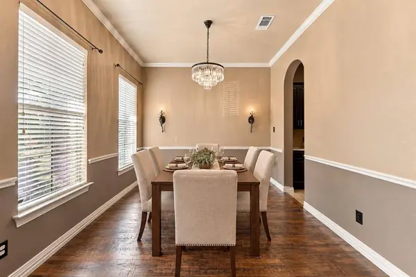 1596 Barksdale Drive, Lewisville, TX 75077