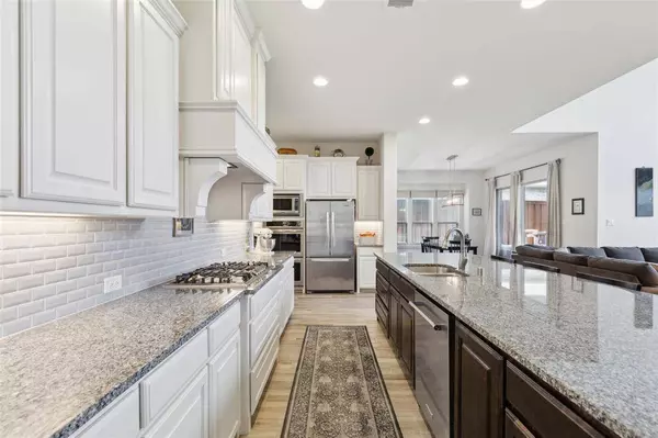 2425 Vaquero Lane, Carrollton, TX 75010