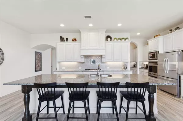 2425 Vaquero Lane, Carrollton, TX 75010