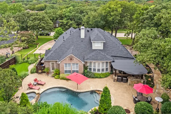 1909 Whitehall Dr, Corinth, TX 76210-2188