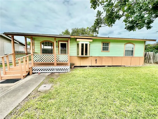 5018 Bevly DR, Corpus Christi, TX 78411