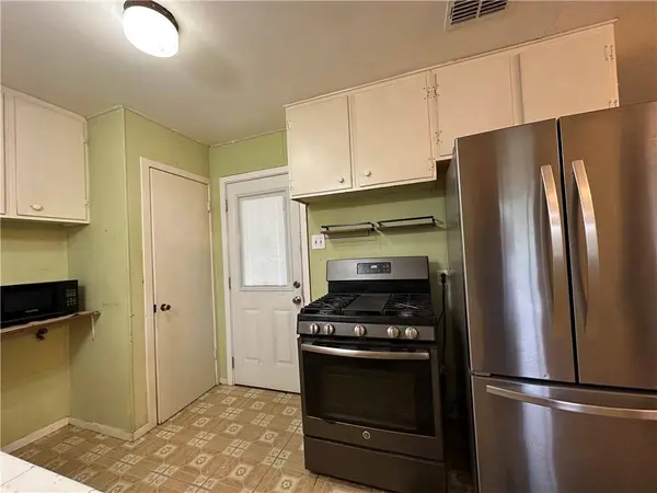 332 Woodlawn ST, Sinton, TX 78387