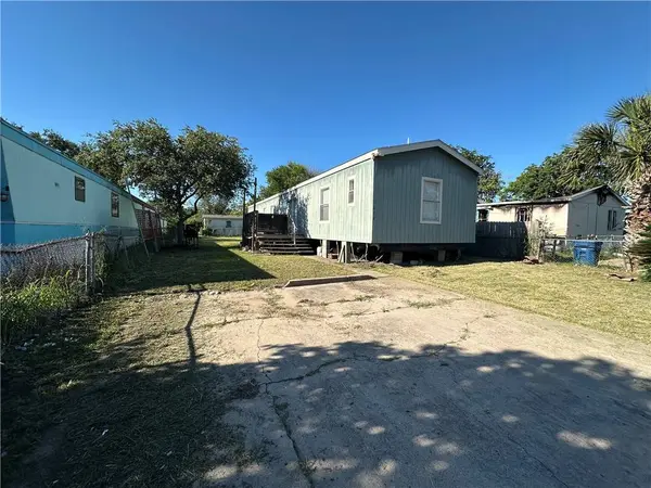 6038 Horizon DR, Corpus Christi, TX 78408
