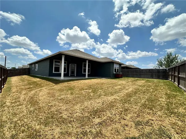 9222 Murdock DR, Corpus Christi, TX 78410