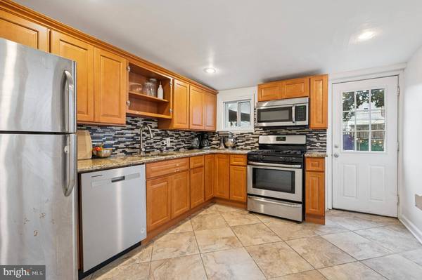 2852 GAUL ST, Philadelphia, PA 19134