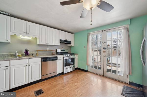 2619 E DAUPHIN ST, Philadelphia, PA 19125