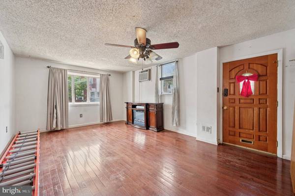 2619 E DAUPHIN ST, Philadelphia, PA 19125