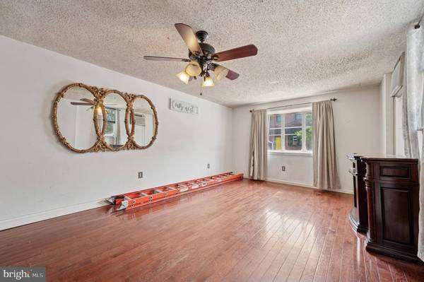 2619 E DAUPHIN ST, Philadelphia, PA 19125