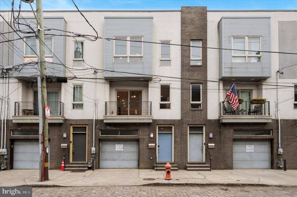 914 N FRONT ST, Philadelphia, PA 19123