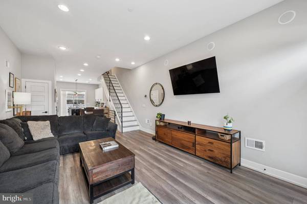 2210 N HANCOCK ST, Philadelphia, PA 19133