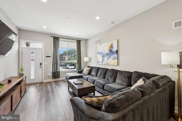 2210 N HANCOCK ST, Philadelphia, PA 19133