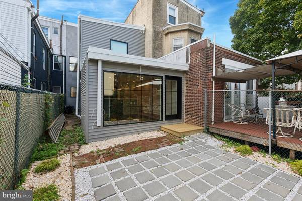 2317 E CUMBERLAND ST, Philadelphia, PA 19125