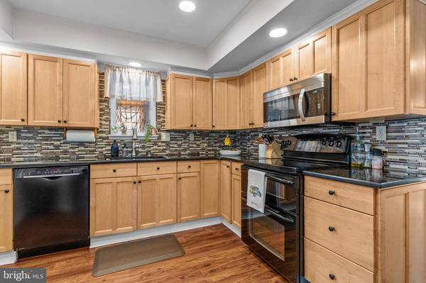 35 HANOVER CT, Langhorne, PA 19047