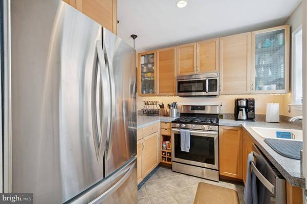 2122 PEMBERTON ST, Philadelphia, PA 19146