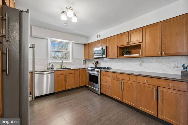 568 DOMINO LN, Philadelphia, PA 19128